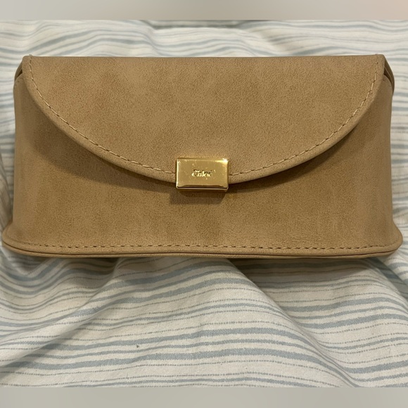 Chloe Heart-Shaped Sunglasses with case - Picture 6 of 11